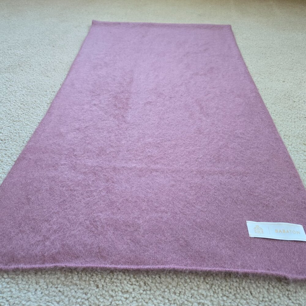 NWOT Babaton Maine Wool Cashmere Scarf - Picture 5 of 15